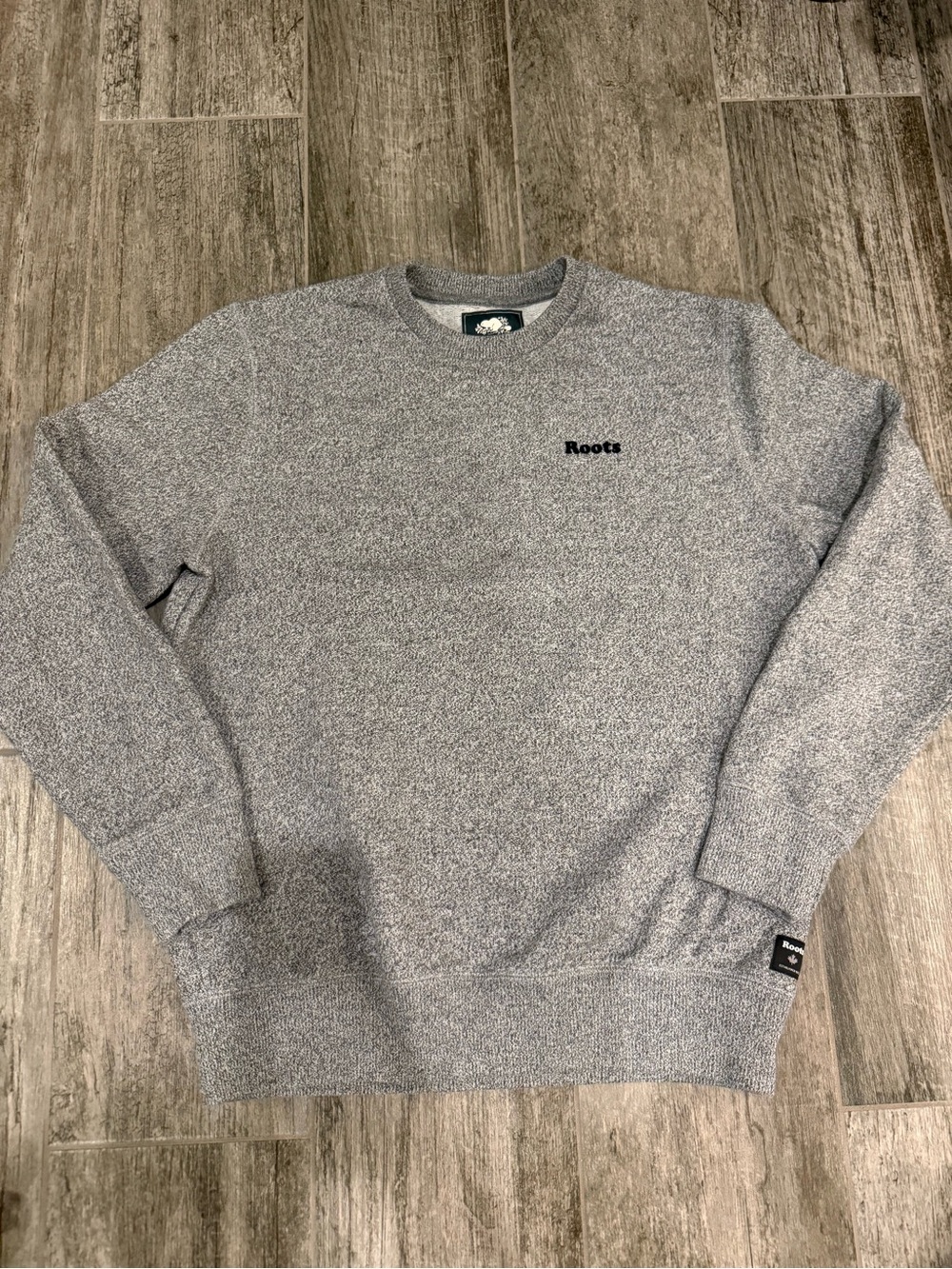 Roots Men’s Organic Original Relaxed Crewneck Sweatshirt - size Large